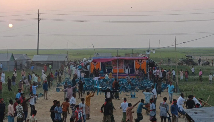 ​অষ্টগ্রামে বিএনপির জনসভায় চেয়ার বসা নিয়ে সংঘর্ষ, আহত অন্তত ২০!