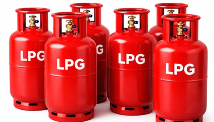 ​তিন সপ্তাহ ধরে এলপিজি সংকট, দ্বিগুণ দামে মিলছে না সিলিন্ডার!